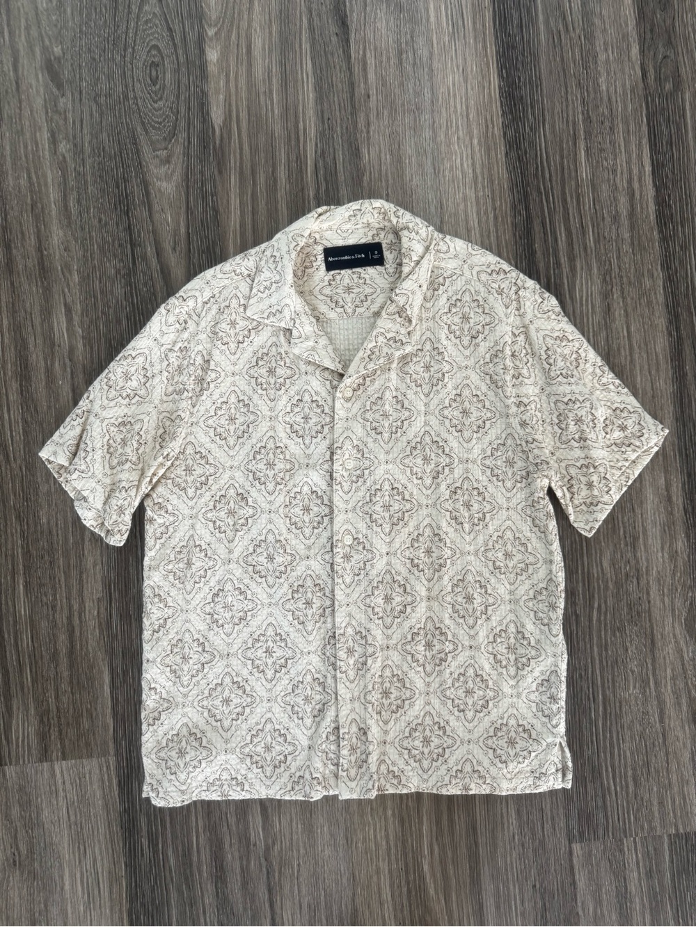 Abercrombie & Fitch Short-Sleeve Button-Down Shirt - White with Taupe Pattern